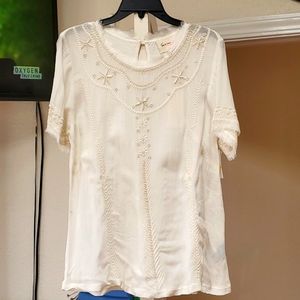 Vince Camuto Beautiful Boho Cream Embroidered and Beaded Short  Sleeve Blouse